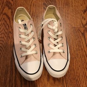 Low top Converse unworn!